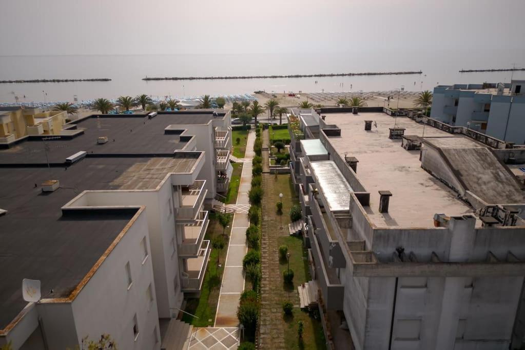 Appartamento Incantevole 2 Fronte Mare Villa Rosa Di Martinsicuro エクステリア 写真